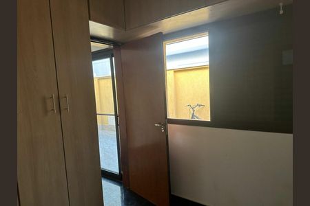 Casa de condomínio à venda com 620m², 4 quartos e 6 vagas