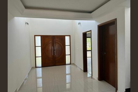 Casa de condomínio à venda com 620m², 4 quartos e 6 vagas