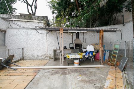 Casa à venda com 400m², 7 quartos e 5 vagas Casa à venda com 400m², 7 quartos e 5 vagasChurrasqueira