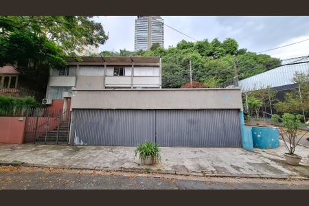 Casa à venda com 400m², 7 quartos e 5 vagas Casa à venda com 400m², 7 quartos e 5 vagasFachada da Casa