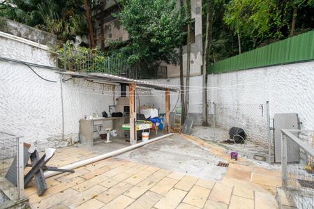 Casa à venda com 400m², 7 quartos e 5 vagas Casa à venda com 400m², 7 quartos e 5 vagasChurrasqueira