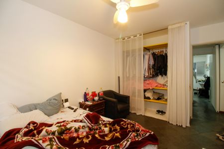 Casa à venda com 400m², 7 quartos e 5 vagas Casa à venda com 400m², 7 quartos e 5 vagasQuarto 3