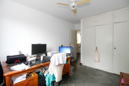 Casa à venda com 400m², 7 quartos e 5 vagas Casa à venda com 400m², 7 quartos e 5 vagasQuarto 2