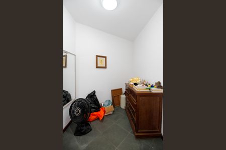 Casa à venda com 400m², 7 quartos e 5 vagas Casa à venda com 400m², 7 quartos e 5 vagasCloset da Suíte