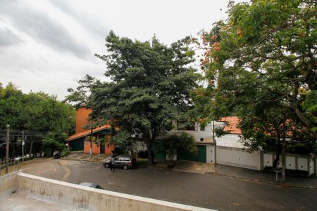 Casa à venda com 400m², 7 quartos e 5 vagas Casa à venda com 400m², 7 quartos e 5 vagasVista do Quarto 2