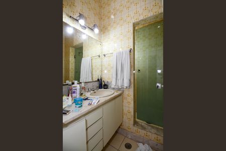 Casa à venda com 400m², 7 quartos e 5 vagas Casa à venda com 400m², 7 quartos e 5 vagasBanheiro Social 1