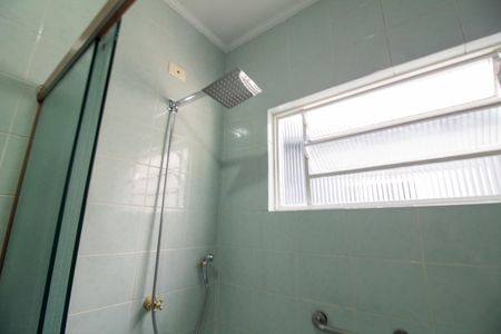 Casa à venda com 320m², 4 quartos e 4 vagas Casa à venda com 320m², 4 quartos e 4 vagasBanheiro da Suíte