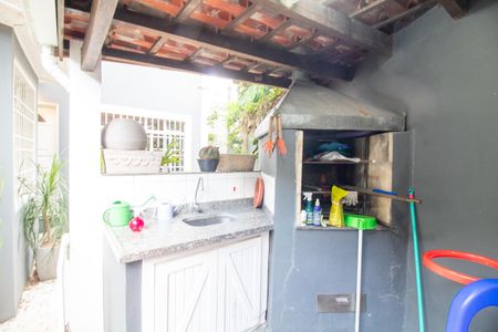 Casa à venda com 320m², 4 quartos e 4 vagas Casa à venda com 320m², 4 quartos e 4 vagasChurrasqueira