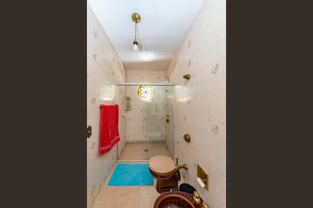 Casa à venda com 325m², 6 quartos e 2 vagas Casa à venda com 325m², 6 quartos e 2 vagasBanheiro da Suíte