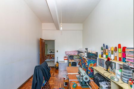 Casa à venda com 325m², 6 quartos e 2 vagas Casa à venda com 325m², 6 quartos e 2 vagasCasa 2