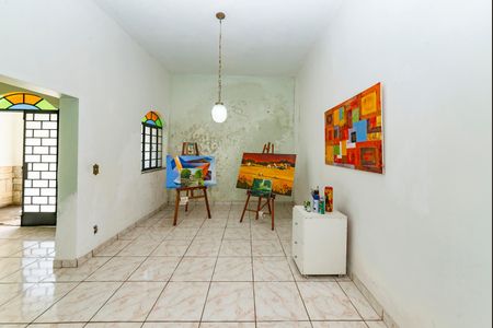 Casa à venda com 325m², 6 quartos e 2 vagas Casa à venda com 325m², 6 quartos e 2 vagasCasa 2