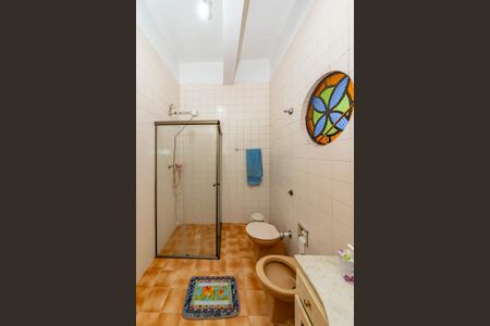 Casa à venda com 325m², 6 quartos e 2 vagas Casa à venda com 325m², 6 quartos e 2 vagasCasa 2