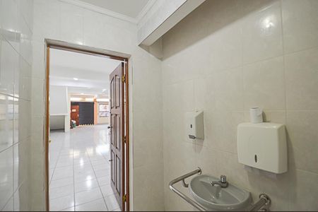 Casa à venda com 580m², 8 quartos e 8 vagasBanheiro de serviço 3