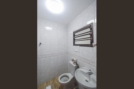 Casa à venda com 580m², 8 quartos e 8 vagasBanheiro de serviço