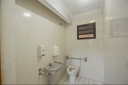 Casa à venda com 580m², 8 quartos e 8 vagasBanheiro de serviço 3