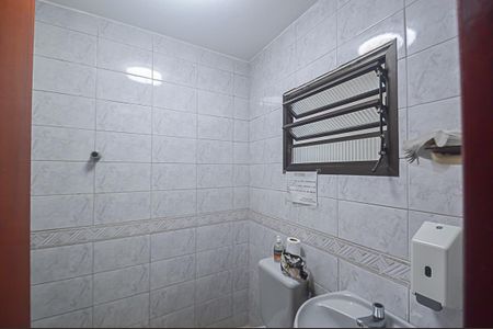 Casa à venda com 580m², 8 quartos e 8 vagasBanheiro de serviço