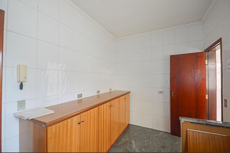 Casa à venda com 580m², 8 quartos e 8 vagasCozinha 2