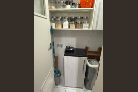 Apartamento à venda com 125m², 3 quartos e 3 vagas Apartamento à venda com 125m², 3 quartos e 3 vagasLavanderia