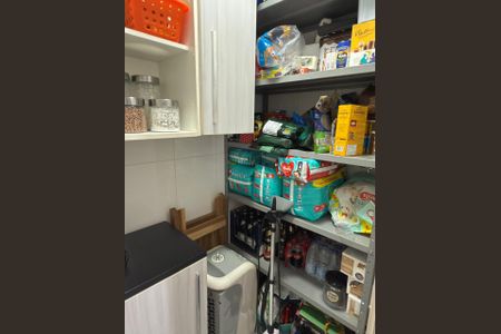 Apartamento à venda com 125m², 3 quartos e 3 vagas Apartamento à venda com 125m², 3 quartos e 3 vagasLavanderia