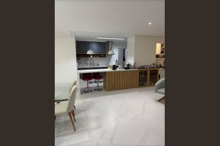 Apartamento à venda com 125m², 3 quartos e 3 vagas Apartamento à venda com 125m², 3 quartos e 3 vagasSala