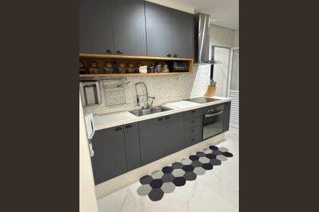 Apartamento à venda com 125m², 3 quartos e 3 vagas Apartamento à venda com 125m², 3 quartos e 3 vagasCozinha