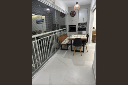 Apartamento à venda com 125m², 3 quartos e 3 vagas Apartamento à venda com 125m², 3 quartos e 3 vagasSacada