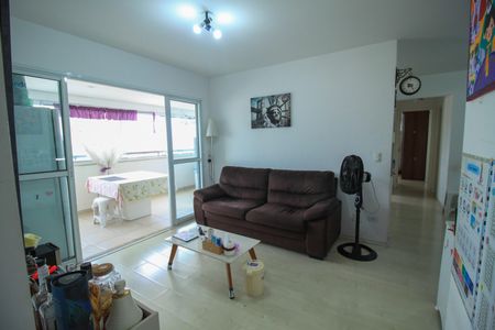 Apartamento à venda com 85m², 3 quartos e 2 vagas Apartamento à venda com 85m², 3 quartos e 2 vagasSala