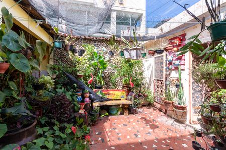 Casa à venda com 200m², 5 quartos e 1 vagaJardim