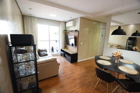 Apartamento à venda com 70m², 3 quartos e 2 vagasSala