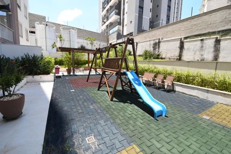 Apartamento à venda com 70m², 3 quartos e 2 vagasÁrea comum - Playground