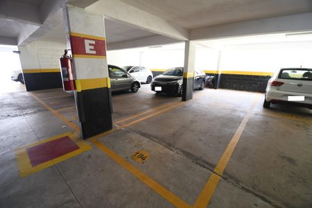 Apartamento à venda com 70m², 3 quartos e 2 vagasGaragem