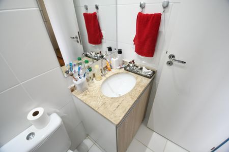 Apartamento à venda com 70m², 3 quartos e 2 vagasBanheiro 1
