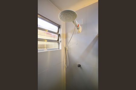 Casa à venda com 130m², 4 quartos e 2 vagas Casa à venda com 130m², 4 quartos e 2 vagasBanheiro Social