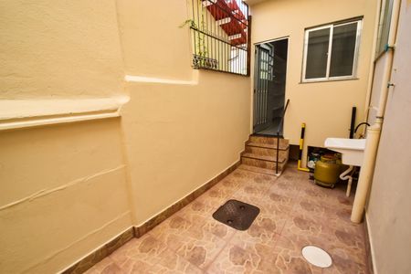 Casa à venda com 130m², 4 quartos e 2 vagas Casa à venda com 130m², 4 quartos e 2 vagasÁrea de Serviço