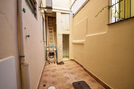 Casa à venda com 130m², 4 quartos e 2 vagas Casa à venda com 130m², 4 quartos e 2 vagasÁrea de Serviço