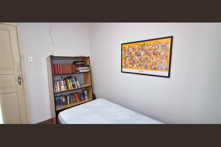 Casa à venda com 218m², 4 quartos e 2 vagas Casa à venda com 218m², 4 quartos e 2 vagasQuarto 2