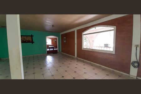 Casa para alugar com 998m², 5 quartos e 4 vagasSala