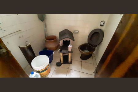 Casa para alugar com 998m², 5 quartos e 4 vagasBanheiro Social