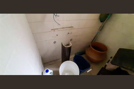 Casa para alugar com 998m², 5 quartos e 4 vagasBanheiro Social