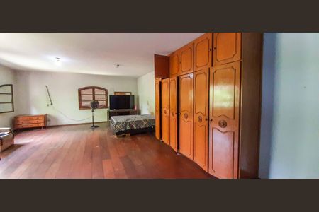 Casa para alugar com 998m², 5 quartos e 4 vagasSuíte 1