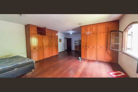 Casa para alugar com 998m², 5 quartos e 4 vagasSuíte 1