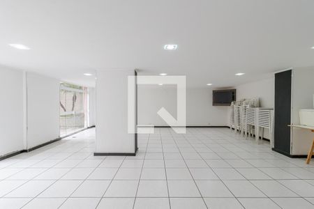 Apartamento à venda com 80m², 2 quartos e 1 vagaSalão de Festas