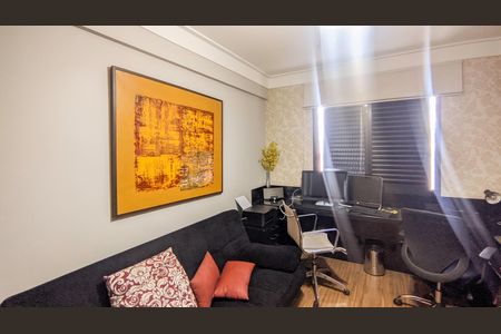 Apartamento à venda com 145m², 4 quartos e 3 vagasEscritório