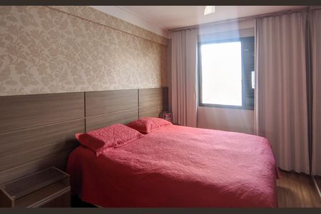 Apartamento à venda com 145m², 4 quartos e 3 vagasSuíte 2