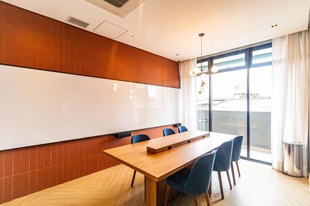 Apartamento à venda com 31m², 1 quarto e sem vaga Apartamento à venda com 31m², 1 quarto e sem vagaSala de Reunião