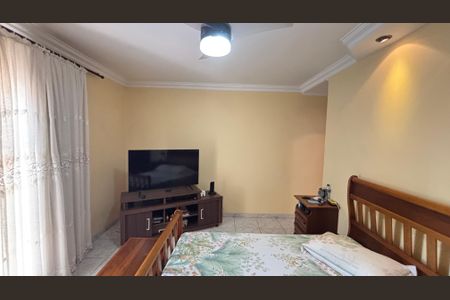 Casa à venda com 221m², 3 quartos e 2 vagas Casa à venda com 221m², 3 quartos e 2 vagasSuite