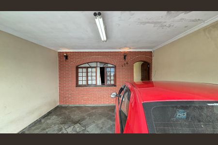 Casa à venda com 221m², 3 quartos e 2 vagas Casa à venda com 221m², 3 quartos e 2 vagasGaragem