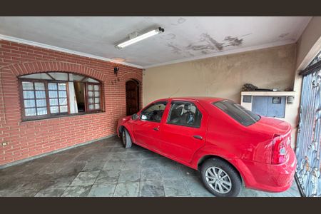 Casa à venda com 221m², 3 quartos e 2 vagas Casa à venda com 221m², 3 quartos e 2 vagasGaragem