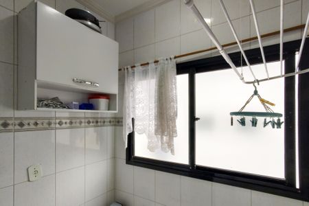 Apartamento para alugar com 70m², 2 quartos e 1 vaga Apartamento para alugar com 70m², 2 quartos e 1 vagaÁrea de Serviço