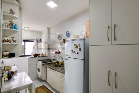 Apartamento para alugar com 70m², 2 quartos e 1 vaga Apartamento para alugar com 70m², 2 quartos e 1 vagaCozinha